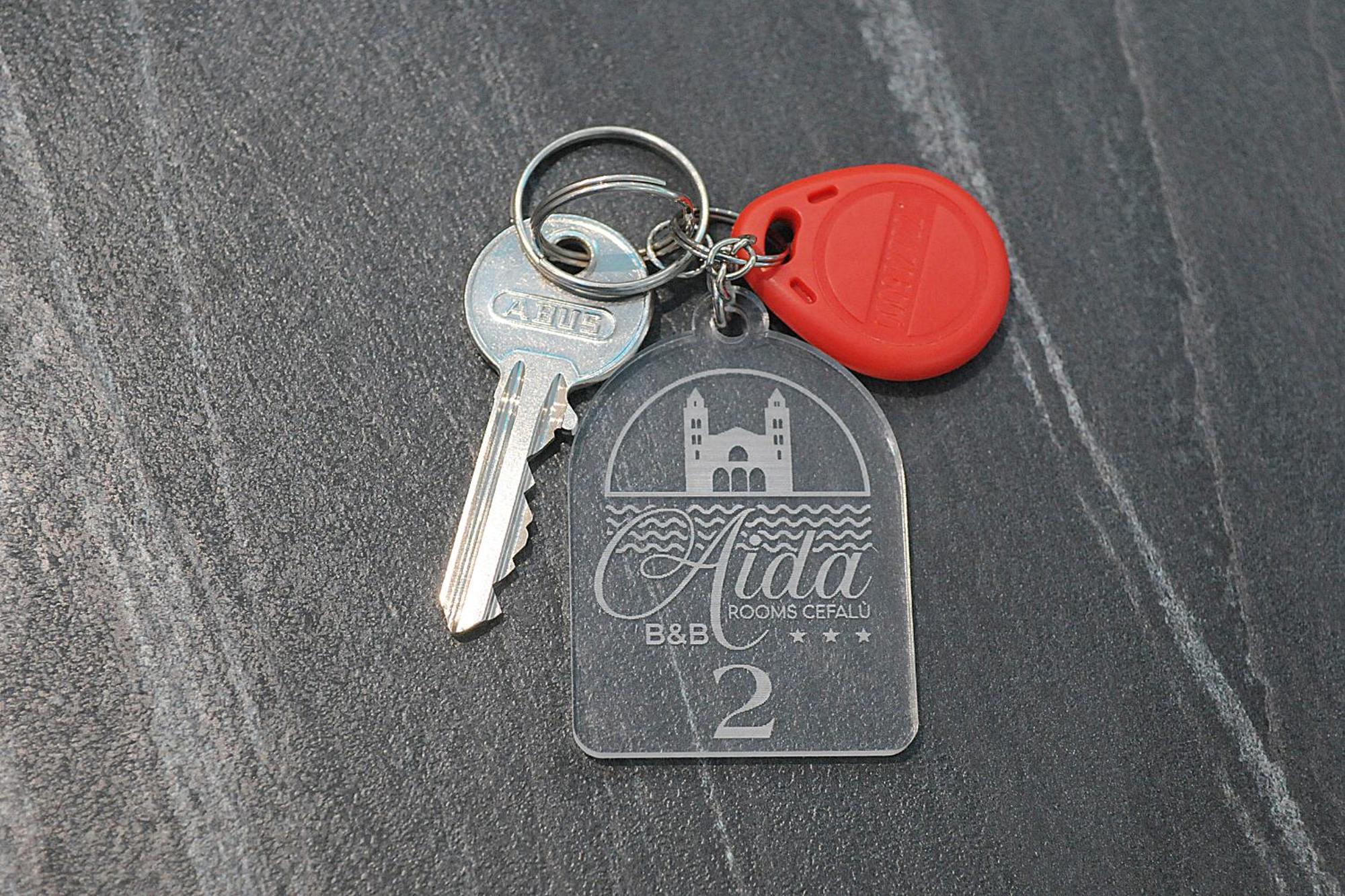 B&B Aida Rooms Чефалу Экстерьер фото